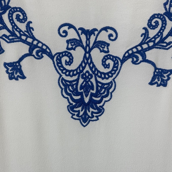 Lulus Tale to Tell Blue and Ivory Embroidered Shift Dress women’s small - Picture 4 of 12